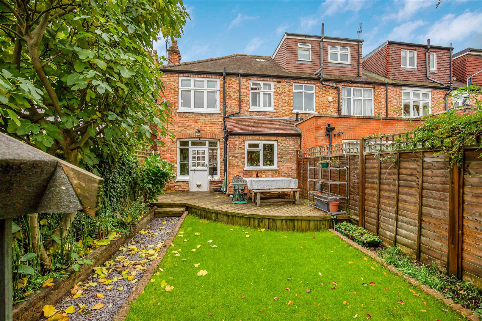 Ripley Gardens, SW14 James Anderson South West London Estate Agents